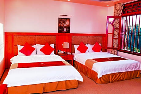 Deluxe Quadruple Room