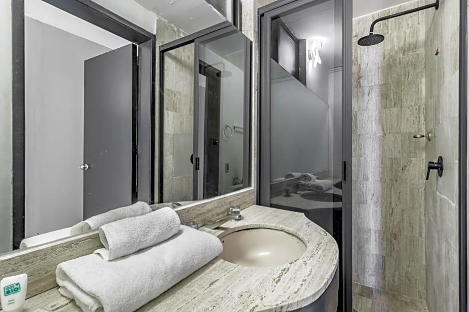 Hotel Singular Goldsmith