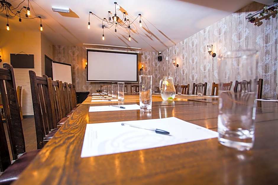 The Duke of Edinburgh Hotel & Bar