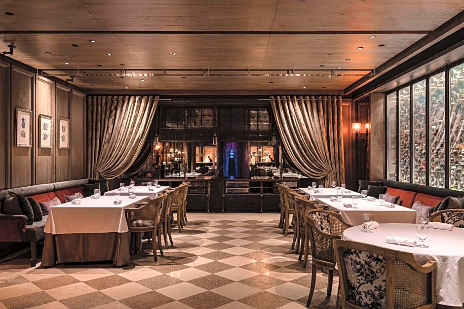 Palais De Chine Hotel