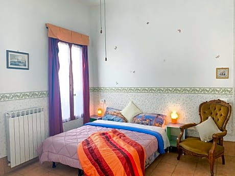 Pavarotti House