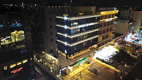 Diamond Hotel