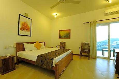 Deluxe Double or Twin Room with Lake View