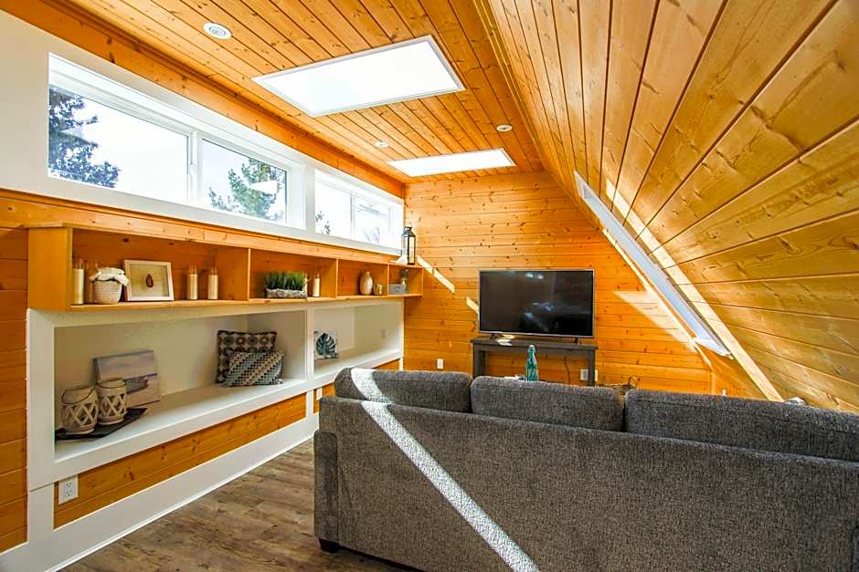 Kelowna Bed & Breakfast - CHATHAM HOUSE