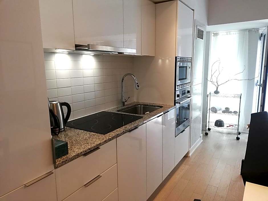 Stylish Downtown Toronto Residential Hotel