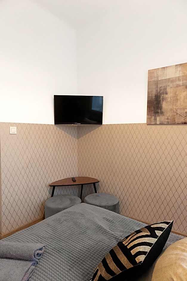 ClickTheFlat Aleje Niepodległości Center Apart Rooms