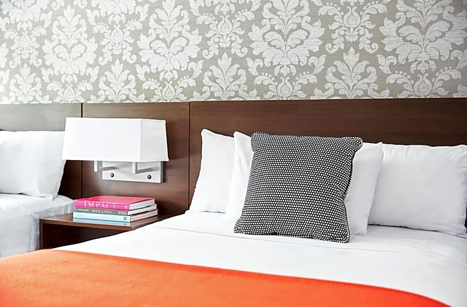 The Royal Regency Hotel