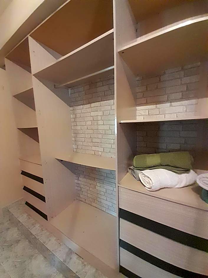 Lopez Village GuestHouse