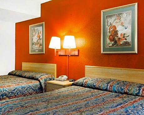 2 Double Beds, Smoking
