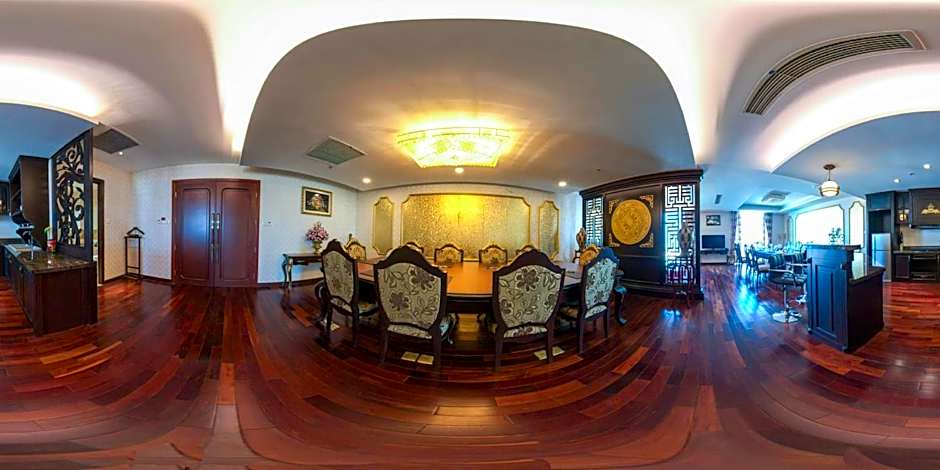 The Mira Hotel