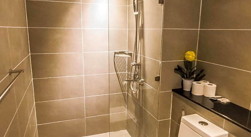 Marina Travellers Suite @ Riverson SOHO