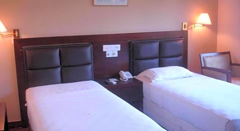 Devon Hotel
