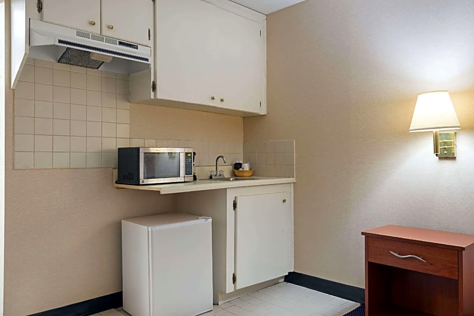 Knights Inn Elizabethtown