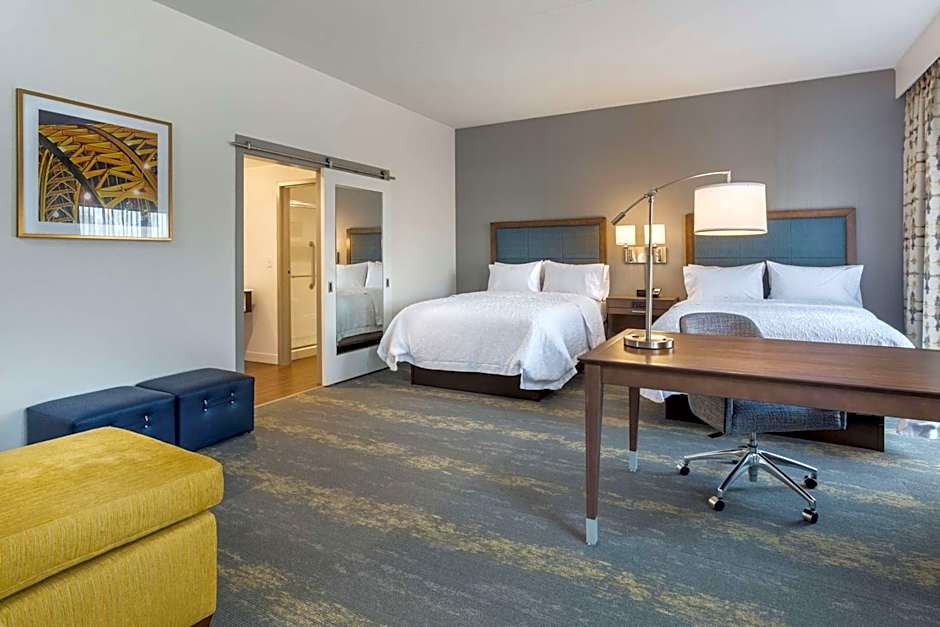 Hampton Inn By Hilton - Suites Newport-Cincinnati KY