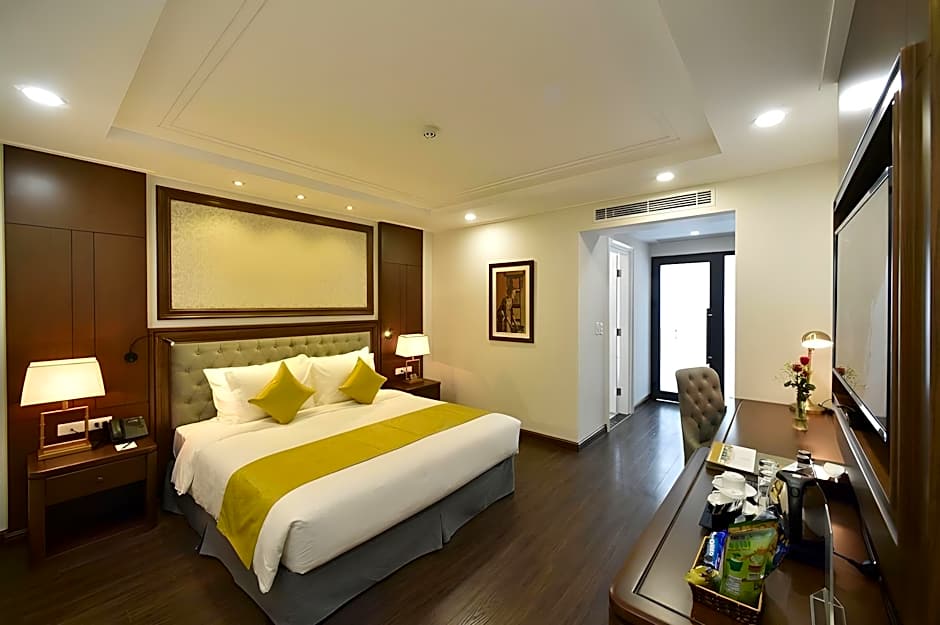 Garco Dragon Hotel
