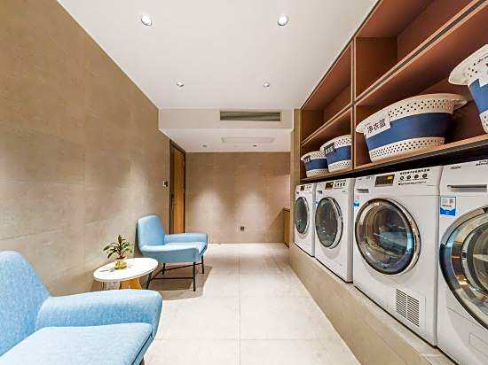 Home Inn (Guangzhou Jiefang Middle Road Gongyuanqian Metro Station)