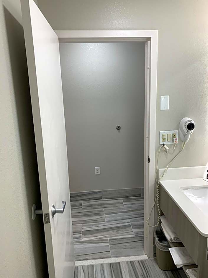 Microtel Inn & Suites by Wyndham Charlotte Airport
