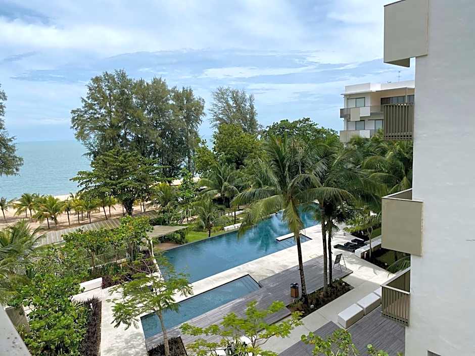 By The Sea@Side Seaview n Side Pool view (C3A3A)