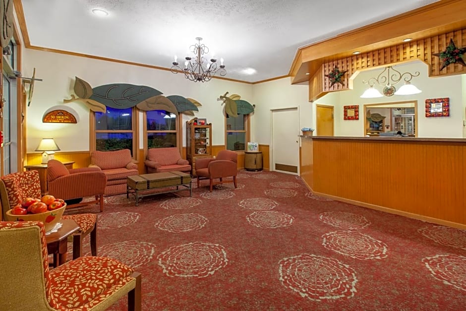 Apple Tree Inn; SureStay Collection by Best Western