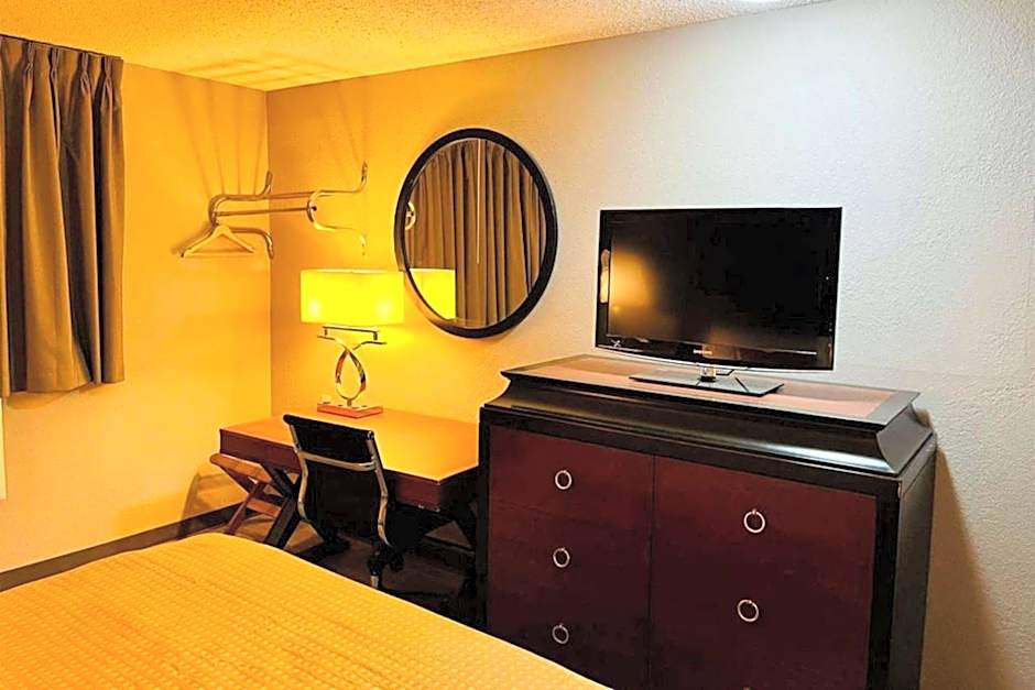 Super 8 by Wyndham Benton Harbor/St. Joseph