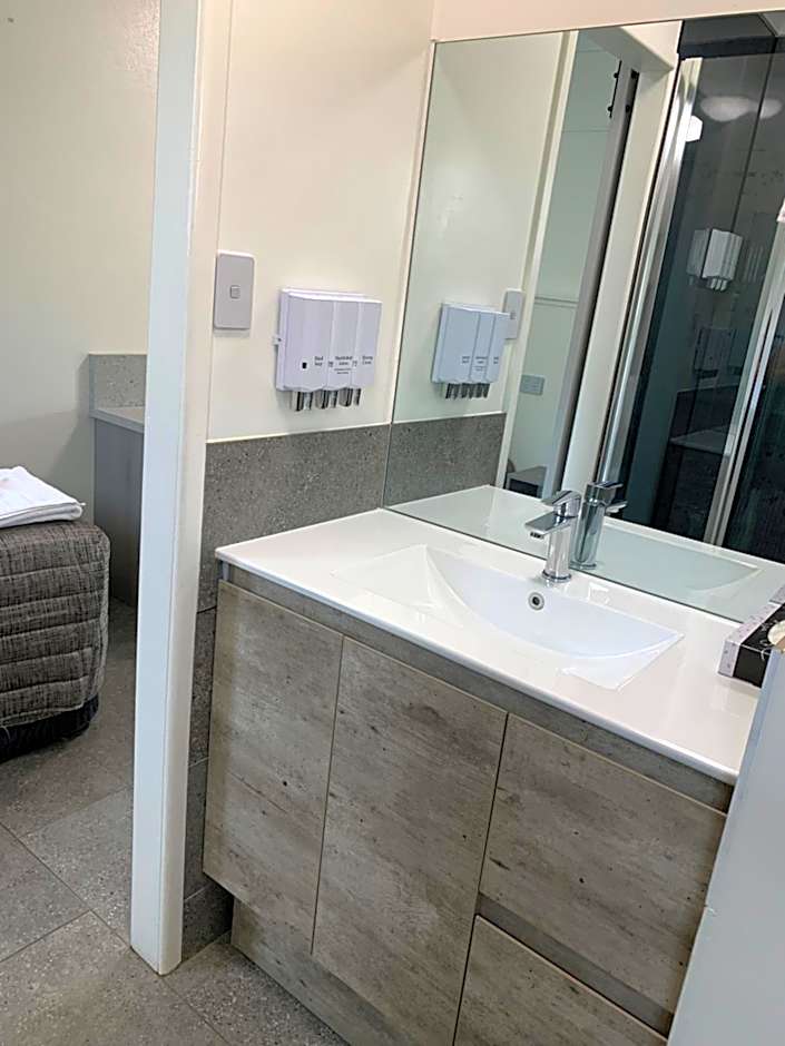 Y Motels Kingaroy
