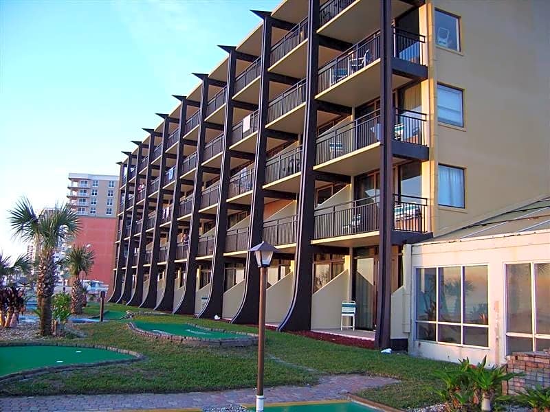 Hawaiian Inn Daytona Beach Resort