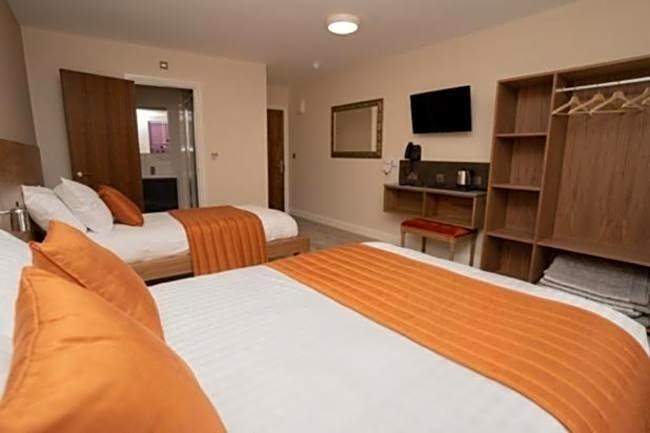 Eagle Hotel Luton Airport