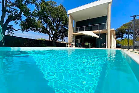 Magnifique Villa contemporaine climatisé piscine Ref Villa Notre Dame