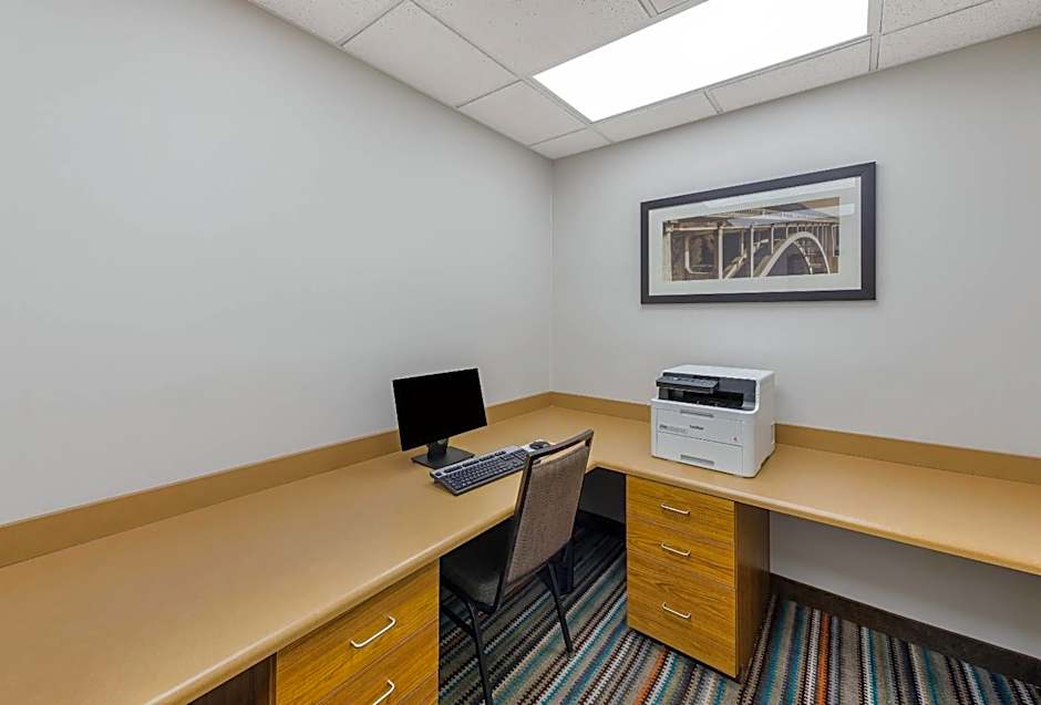 Country Inn & Suites by Radisson, Findlay, OH