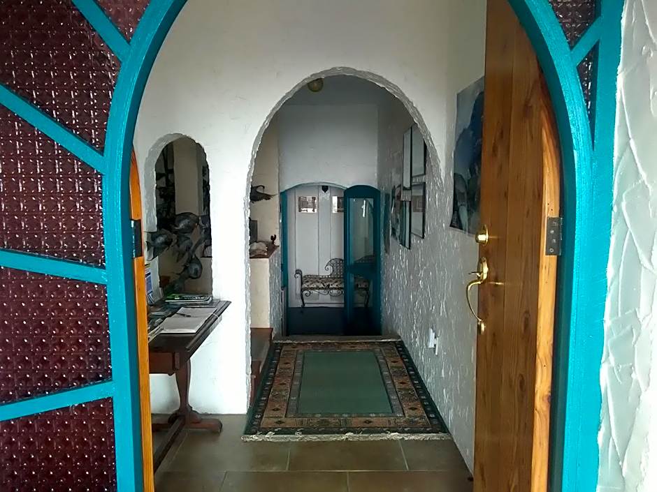 Te Aputa Lodge formerly La Casa Te Puru Lodge