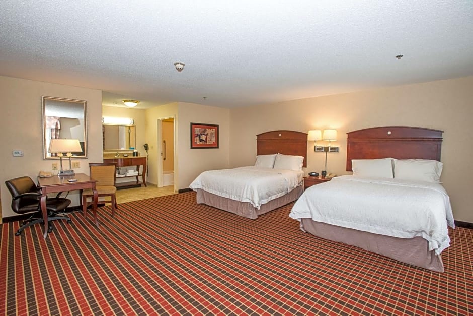 Hampton Inn By Hilton & Suites Dayton-Airport