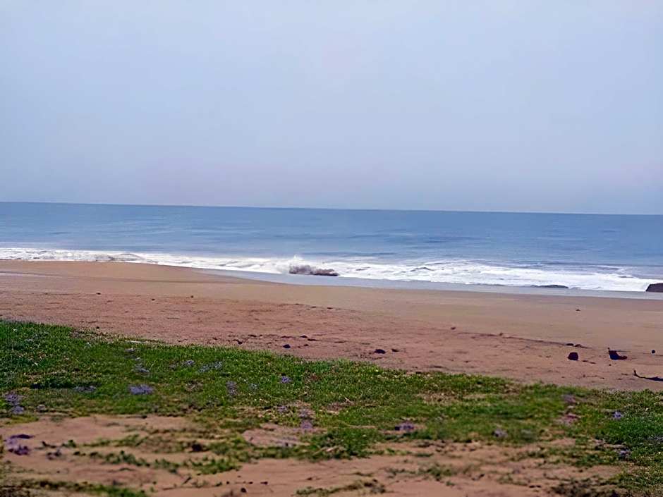 Thiranagama Beach Hotel – Hikkaduwa, CO