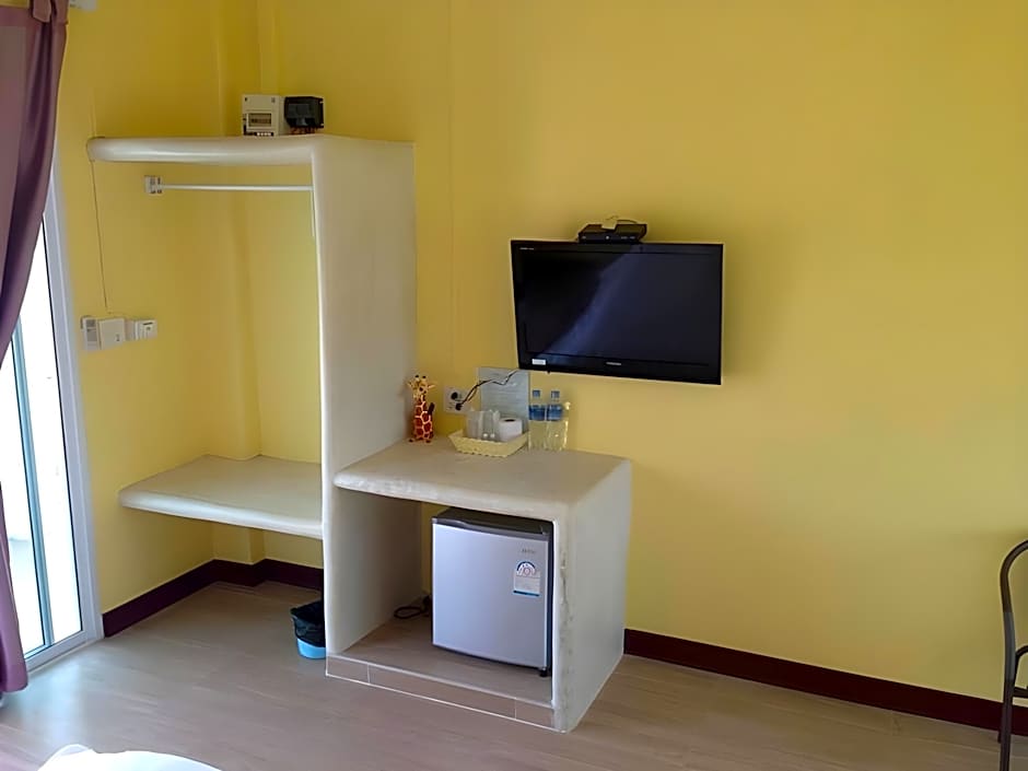 Baan Chom Jan Suan Phung