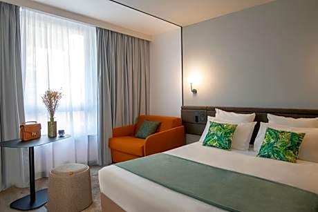 Superior Double Room with Sofa