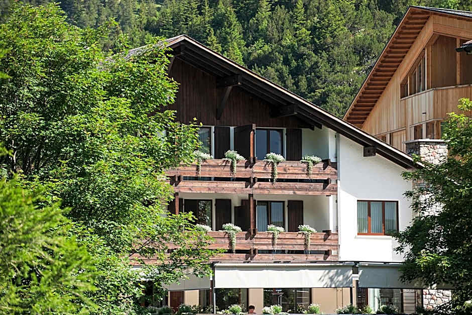 Hotel Falknerei Galina