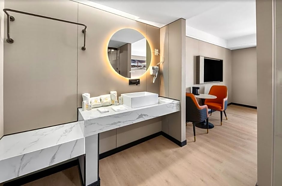 Ly New York Hotel