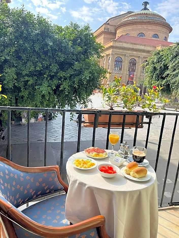 Massimo Plaza Hotel