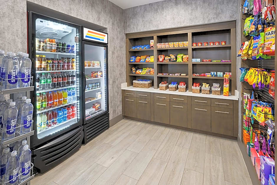 La Quinta Inn & Suites by Wyndham Locust Grove