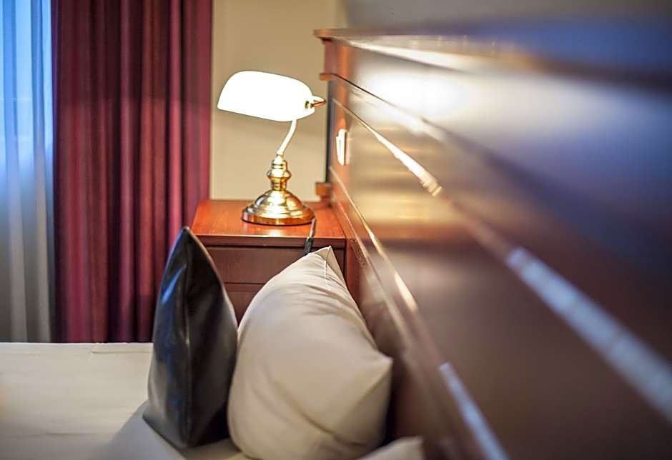 Stargaze Home Hotel