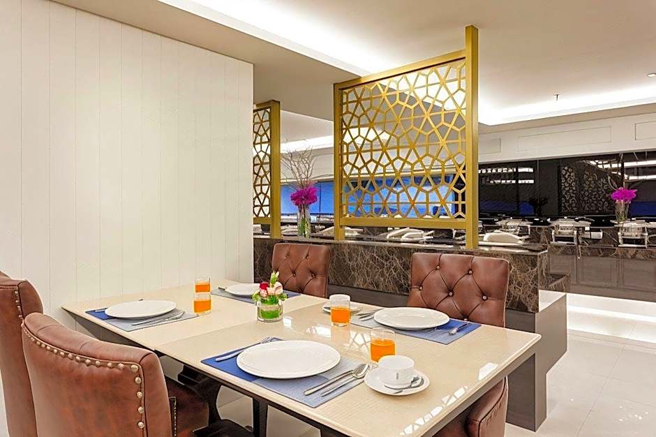 Grand 5 Hotel & Plaza Sukhumvit Bangkok