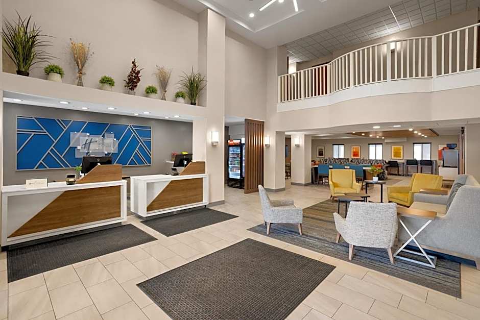 Holiday Inn Express Syracuse-Fairgrounds by IHG