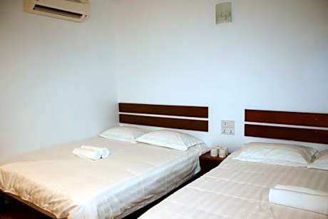 Standard Family Room without window