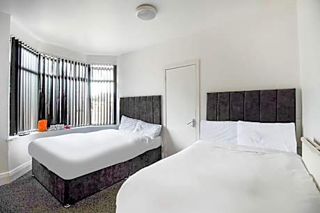 Double Room with Shared Bathroom