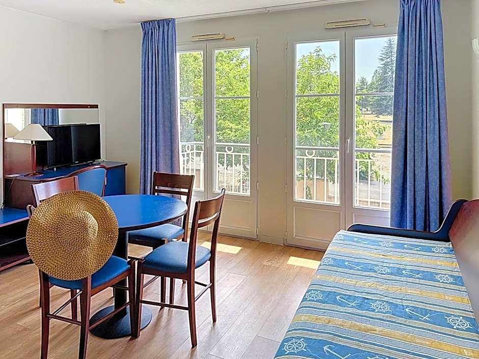 Terres de France - Appart'Hotel La Roche-Posay