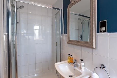 Double Room View Garden View