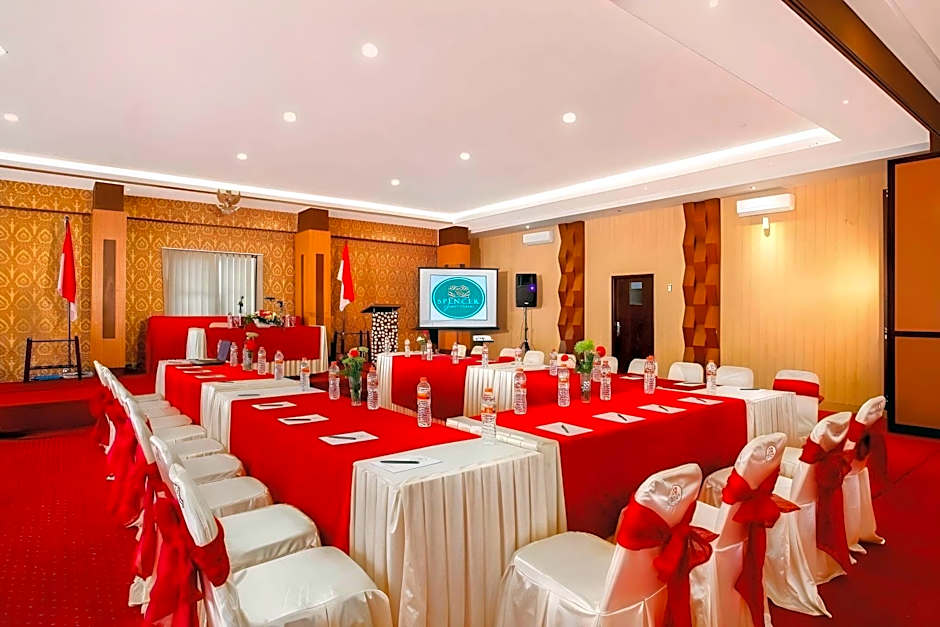 Spencer Green Hotel