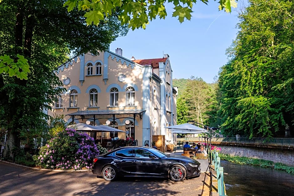 Villa Basileia Riverside