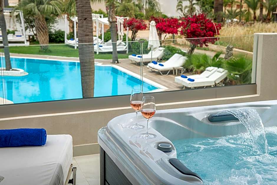 Parthenis Hotel & Suites