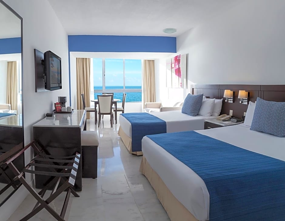 Park Royal Beach Mazatlán
