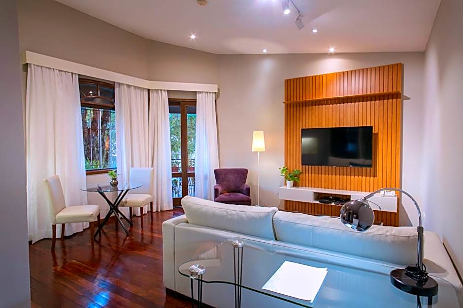 Las Lomas Casa Hotel